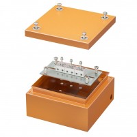 DKC Коробка стальная FS с гладкими стенками и клеммниками, IP66, 150х150х80 мм, 6р, 450V, 6A, 4 мм2 FSB30604 фото